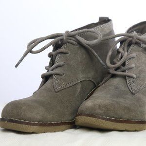 White Mountain Women's Suede Boots 6.5